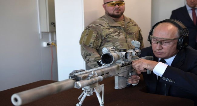 پوتین اسلحه جدید ساخت روسیه را آزمایش کرد