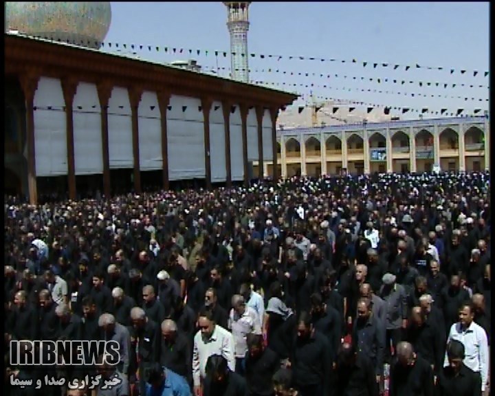 اقامه نماز ظهر عاشورا در حرم مطهر شاهچراغ(ع)