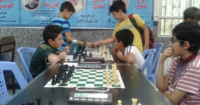 شطرنج باز همدانی قهرمان دانش آموزان کشور