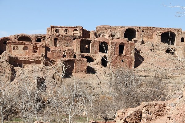 ۵۸۹ روستا خالی از سکنه در استان