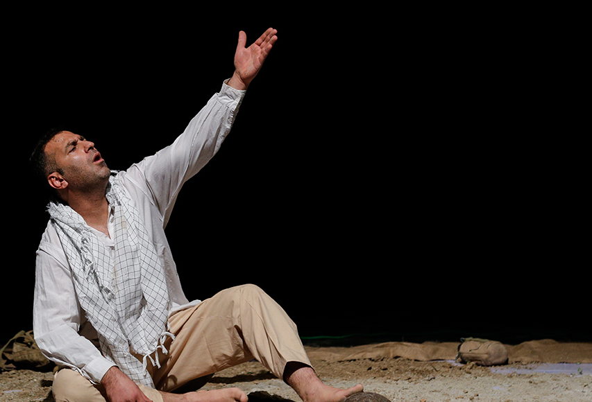 پایان اکران تئاتر وداع با اسلحه در مشهد