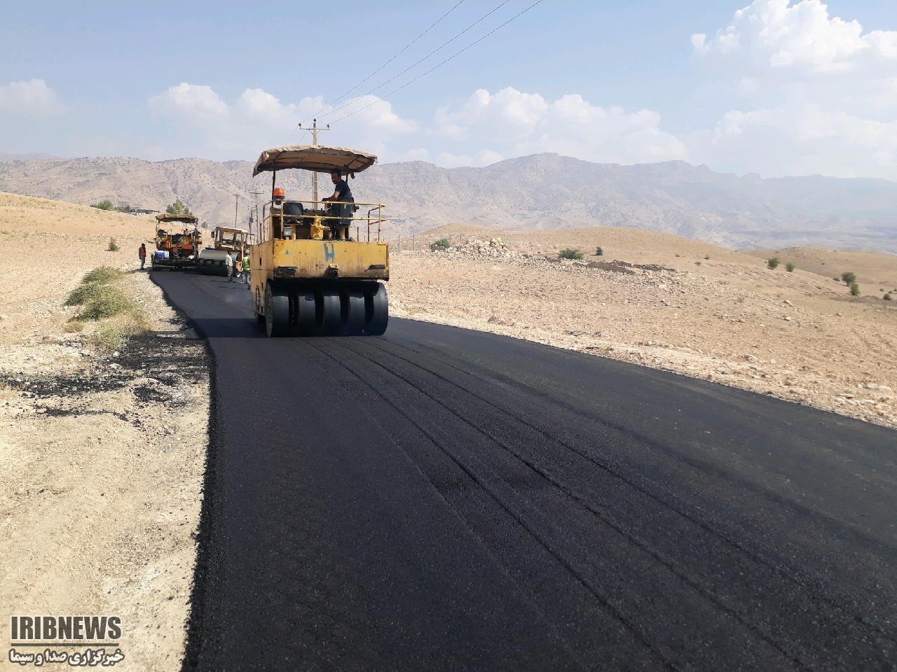 رفع نقاط حادثه خیز جاده روستای دره شیری چرام