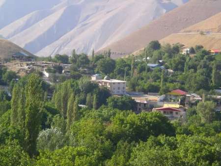 ورزن ،بهشت پنهان درپیچ وخم جاده کرج-چالوس