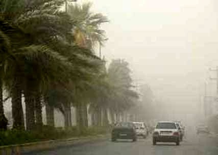 وزش باد و گردو غبار در آبادان و خرمشهر