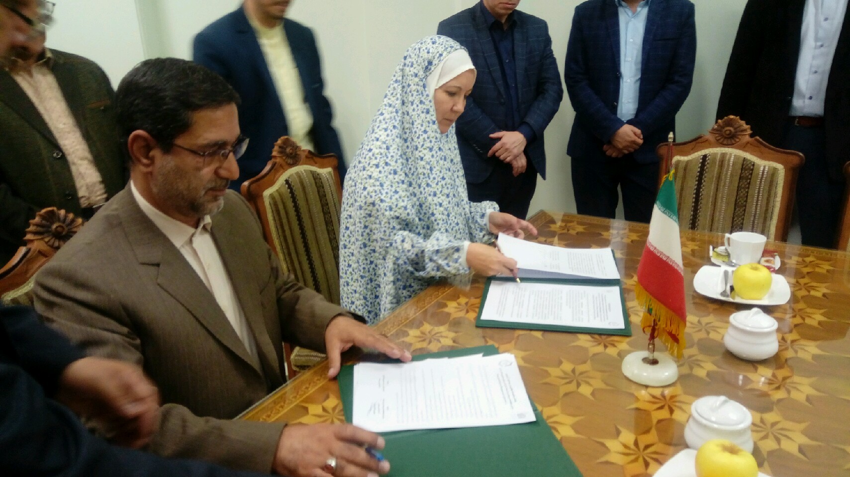 امضای تفاهم‌نامه‌ بین کتابخانه مرکزی آستان قدس رضوی و  آرشیو جمهوری تاتارستان