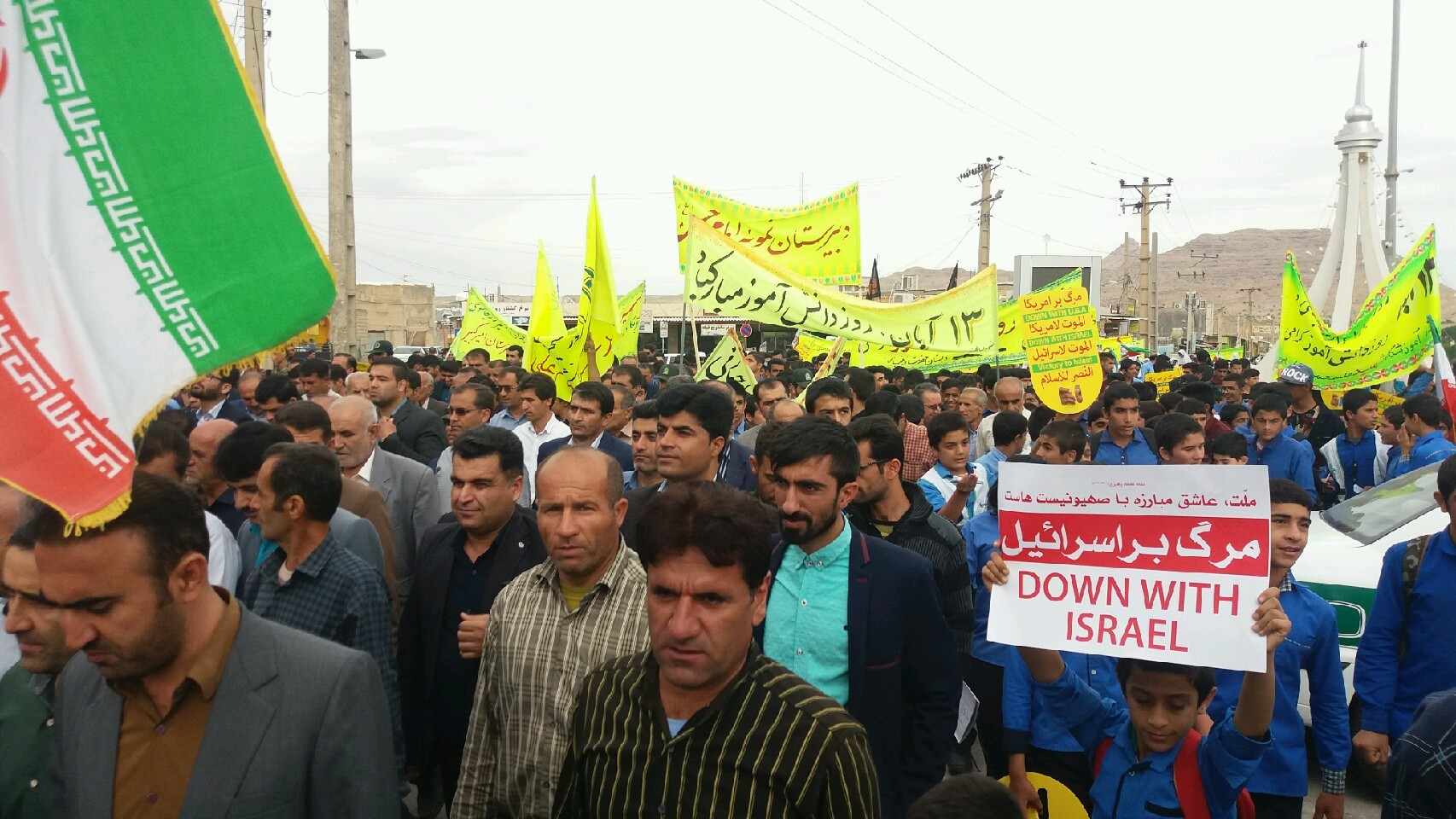 برگزاری راهپیمایی باشکوه ۱۳ آبان در شهرستان بهمئی