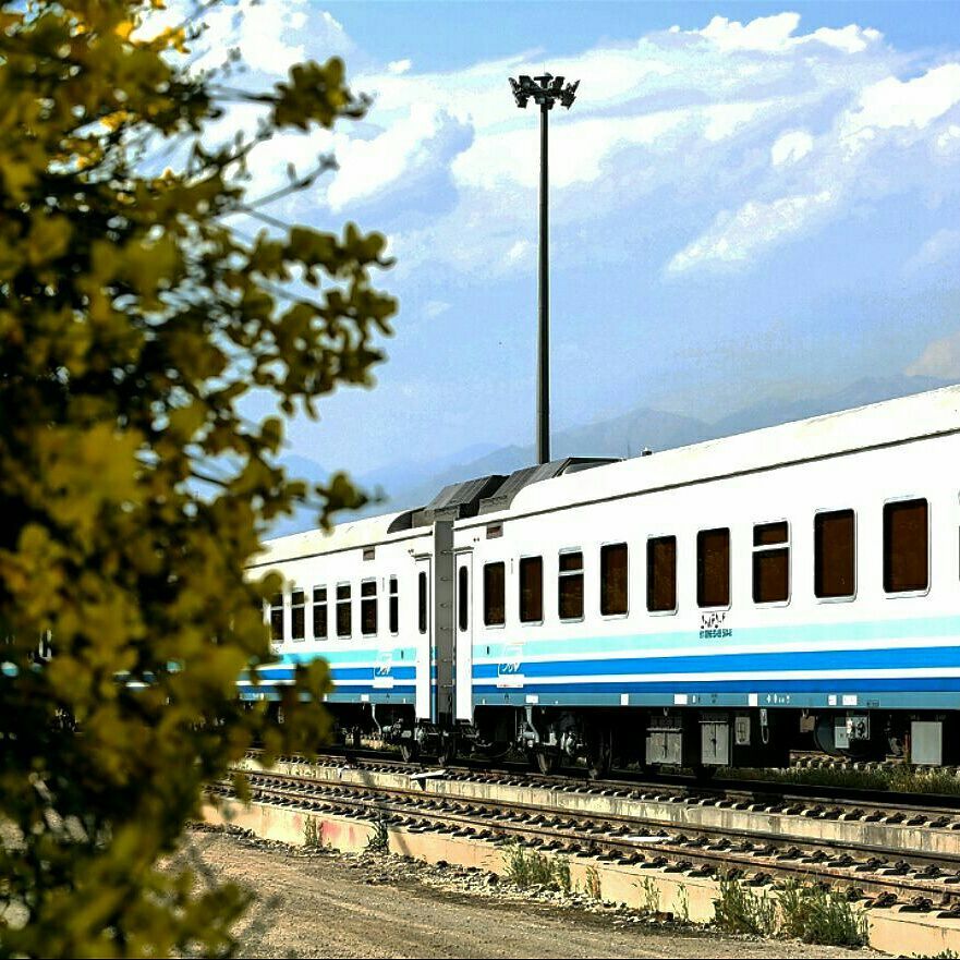 قطار فوق‌العاده اراک به مشهد