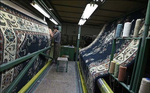 نخستین تولید کننده فرش ۱۵۰۰شانه ایرانی از آران و بیدگل