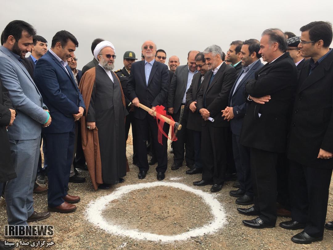 آغاز روند احداث اولین نیروگاه خورشیدی البرز