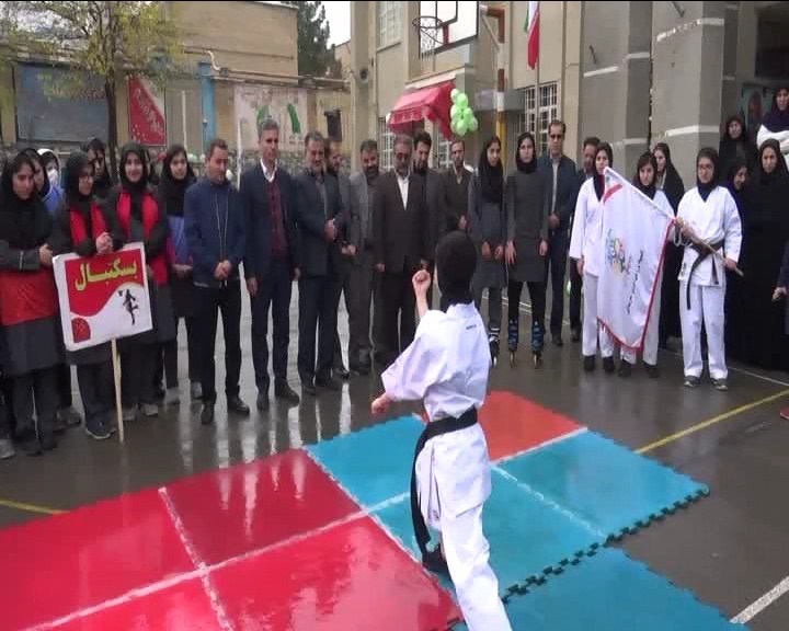 آغاز المپیاد ورزشی درون مدرسه‌ای در همدان