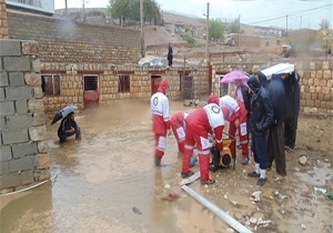 امداد سانی به 22 خانوار گرفتار در سیل در خوزستان