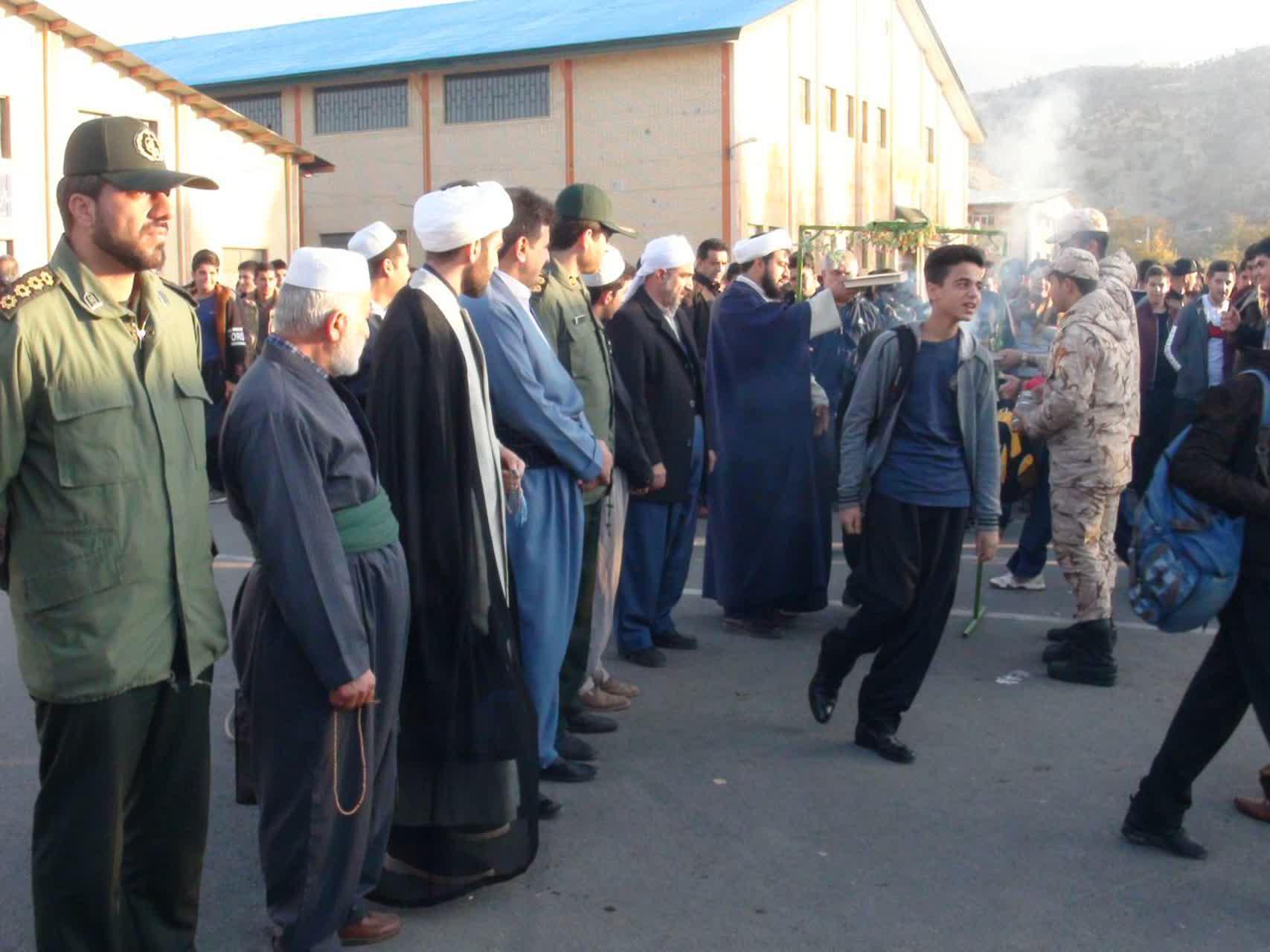 اعزام ۲۸۴ دانش آموز جوانرودی به مناطق عملیاتی غرب کشور