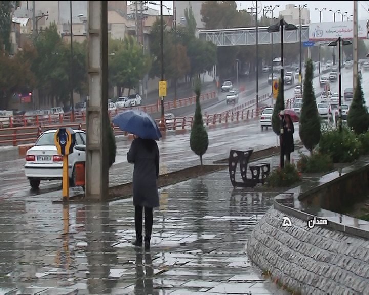 باران پائیزی چهارم آبان در همدان