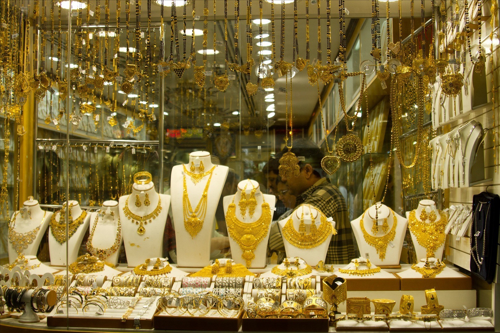 رونق بازار طلا در آستانه ماه ربیع الاول