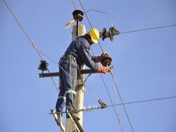 در حال اجرا بودن 56 طرح برق رسانی در استان