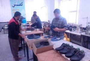 راه اندازی کارگاه تولید کفش در زندان دهدشت