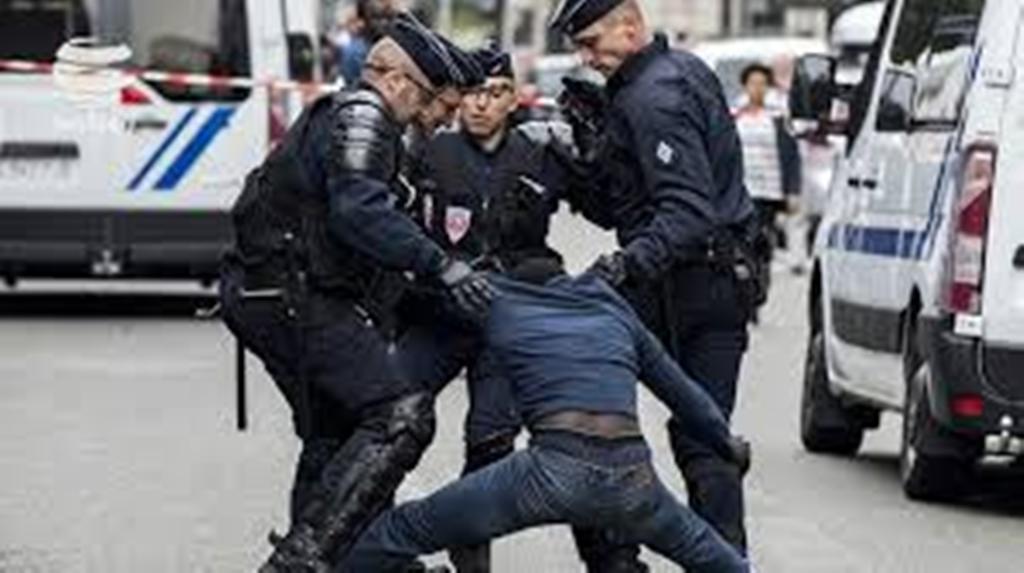 جنبش ضدسرمایه داری فرانسه ادامه اعتراضات را خواستار است