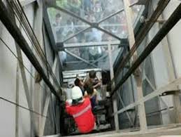 گزارش مکتوب :حادثه در کمین آسانسورهای غیراستاندارد