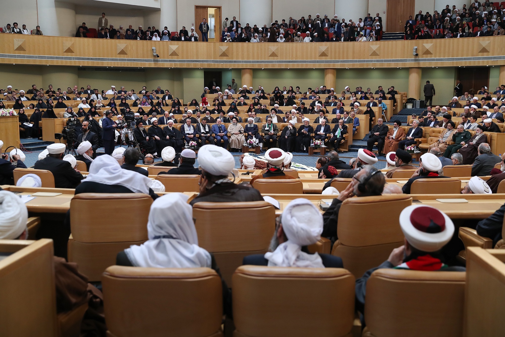 ایران نقش مهمی در صلح منطقه و جهان ایفا می کند