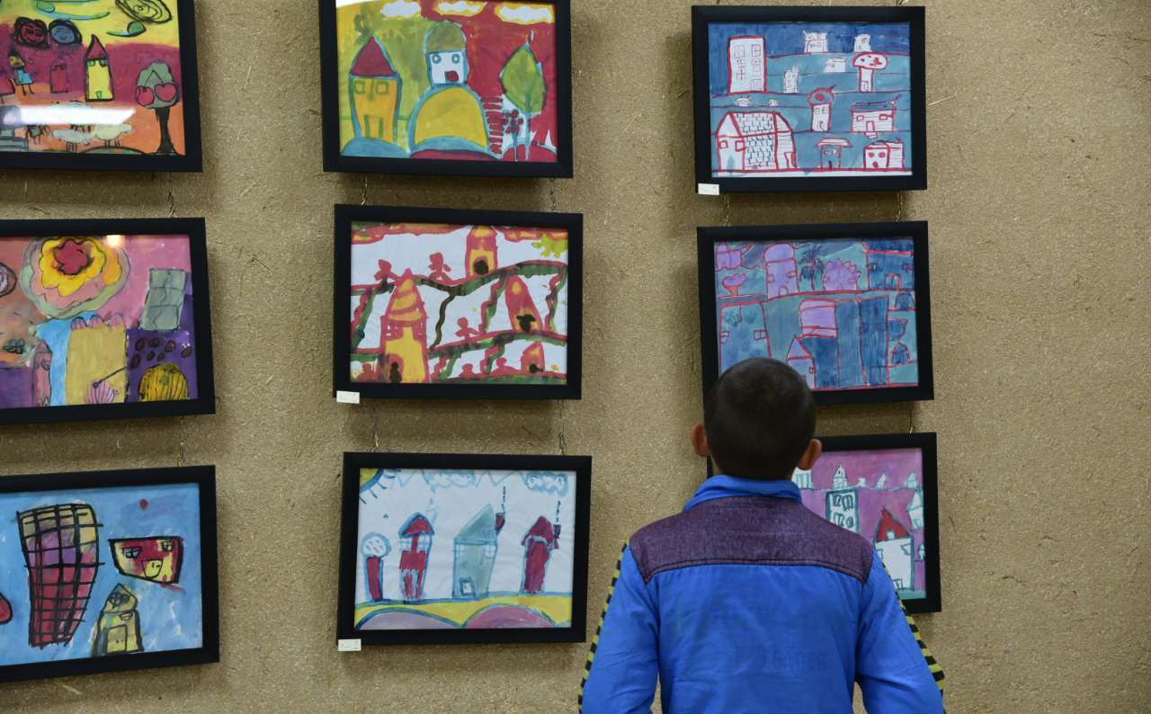 نمایشگاه نقاشی گروهی کودکان کار در شیراز