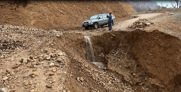 قطع راه ارتباطی ۹ روستای دیشموک