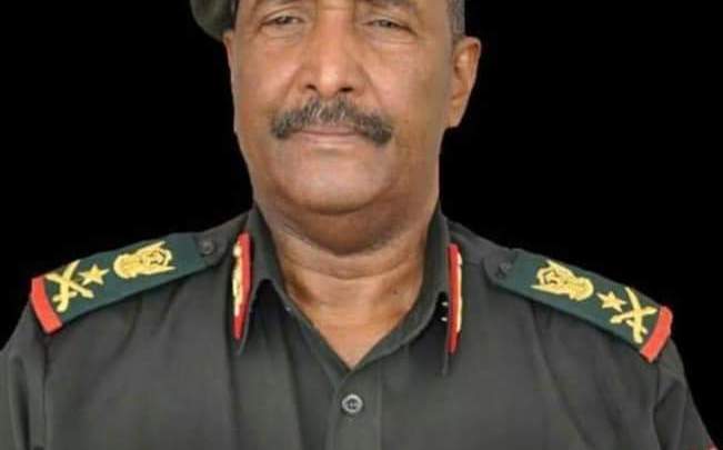 رئیس شورای نظامی انتقالی سودان از مقام خود کناره گیری کرد