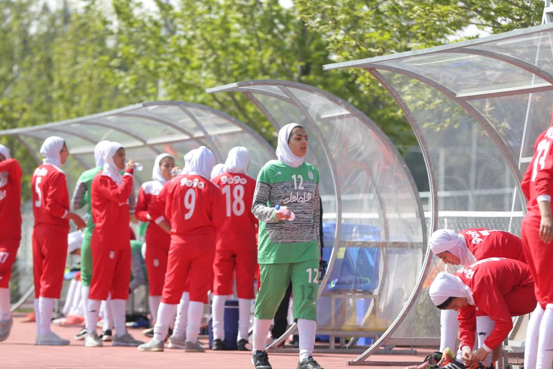 ادامه تمرینات بانوان فوتبالیست در تهران