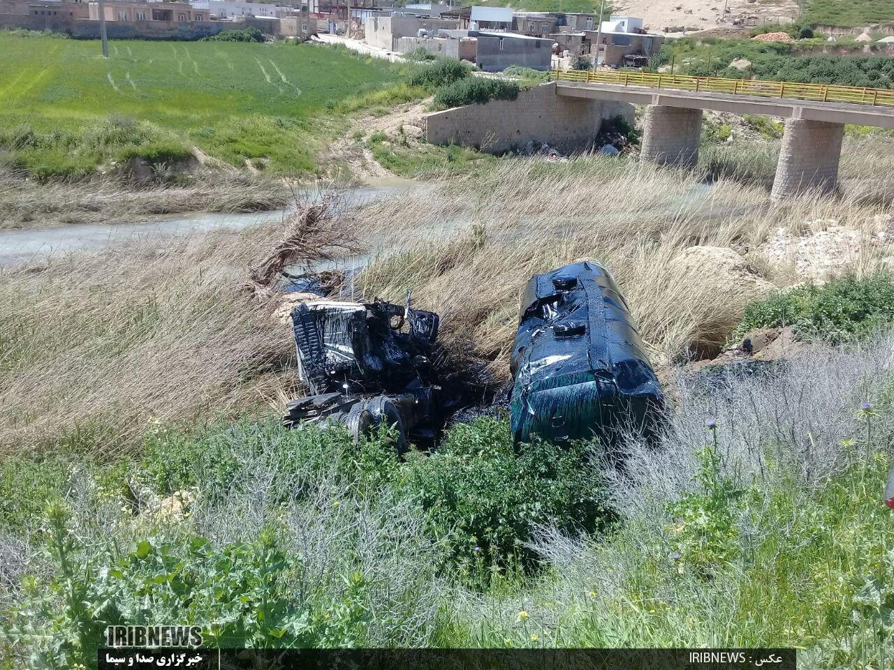 واژگونی کشنده ولوو در گیلانغرب جان راننده اش را گرفت