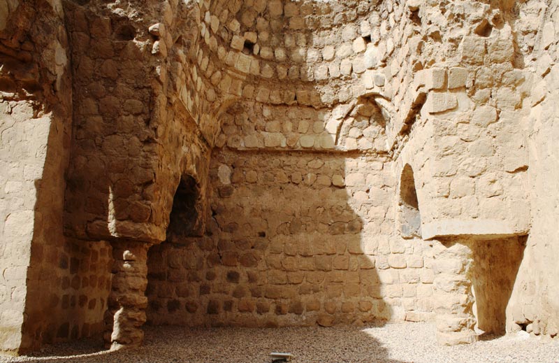 کاخ ساسانی سروستان جلوه‌ای از معماری ساسانی