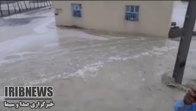 ورود سیلاب به روستایی در نیکشهر