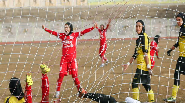 شکست تیم فوتبال بانوان اصفهان از وچان کردستان