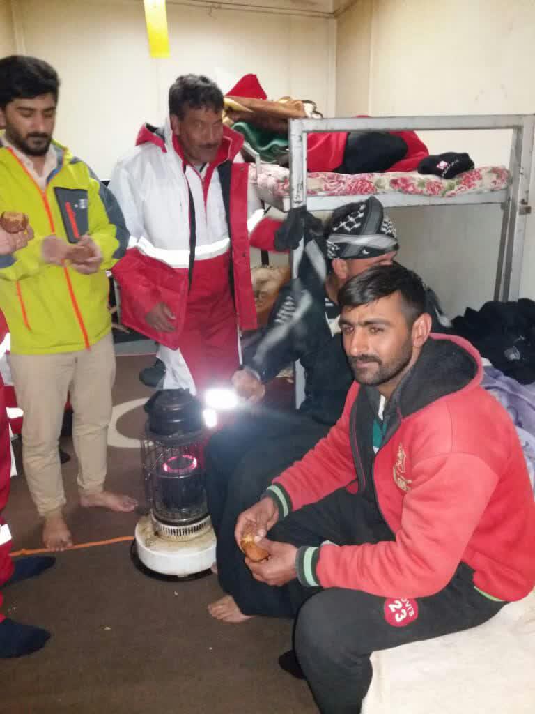 نجات گرفتار شدگان در برف و کولاک کوه‌های منطقه طسوج