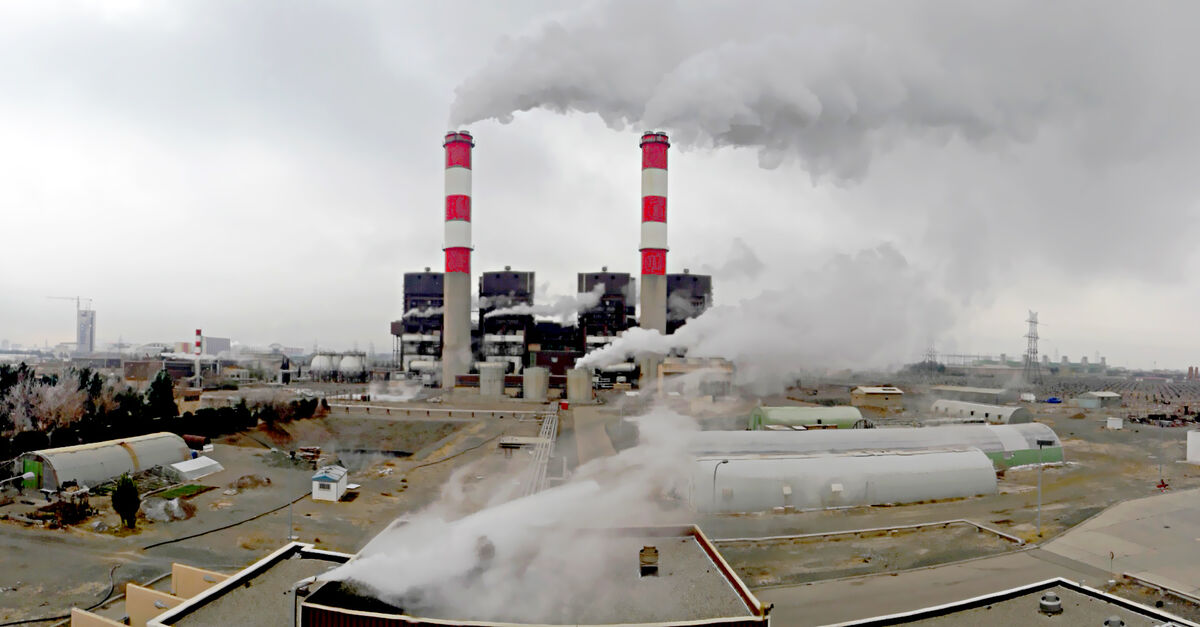 علت افزایش آلودگی هوای مشهد؛ مصرف مازوت در نیروگاه برق توس