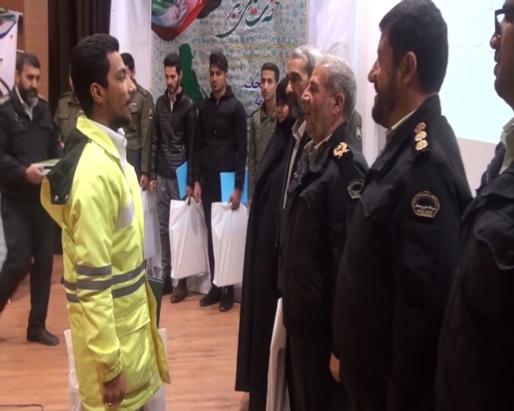 تجلیل از سربازان نمونه انتظامی استان همدان