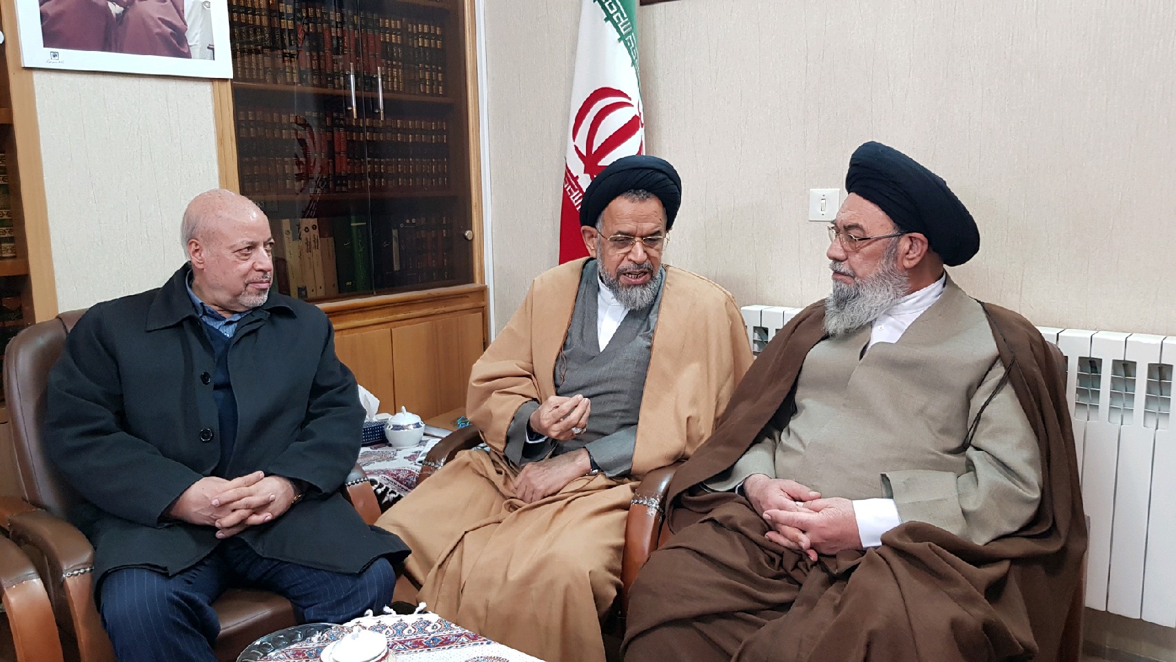 گفتگوی زنده وزیر اطلاعات با مردم اصفهان