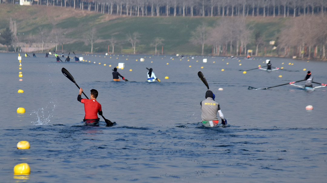 تیم ملی پاراکانو در دریاچه آزادی اردو زد