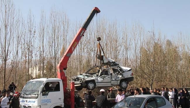چهار مصدوم در تصادف سرویس مدرسه در شیراز