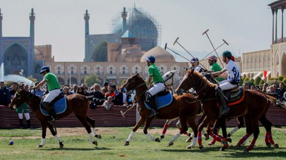 میدان امام اصفهان میزبان بازی چوگان