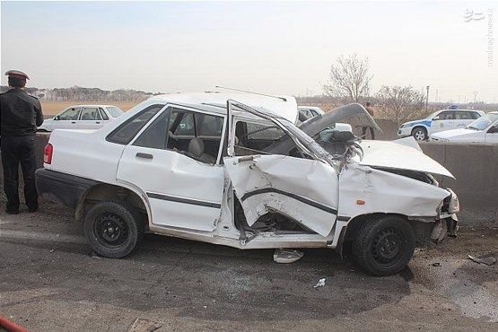 یک کشته و ۲ مجروح بر اثر تصادف ۳ دستگاه خودرو در قزوین