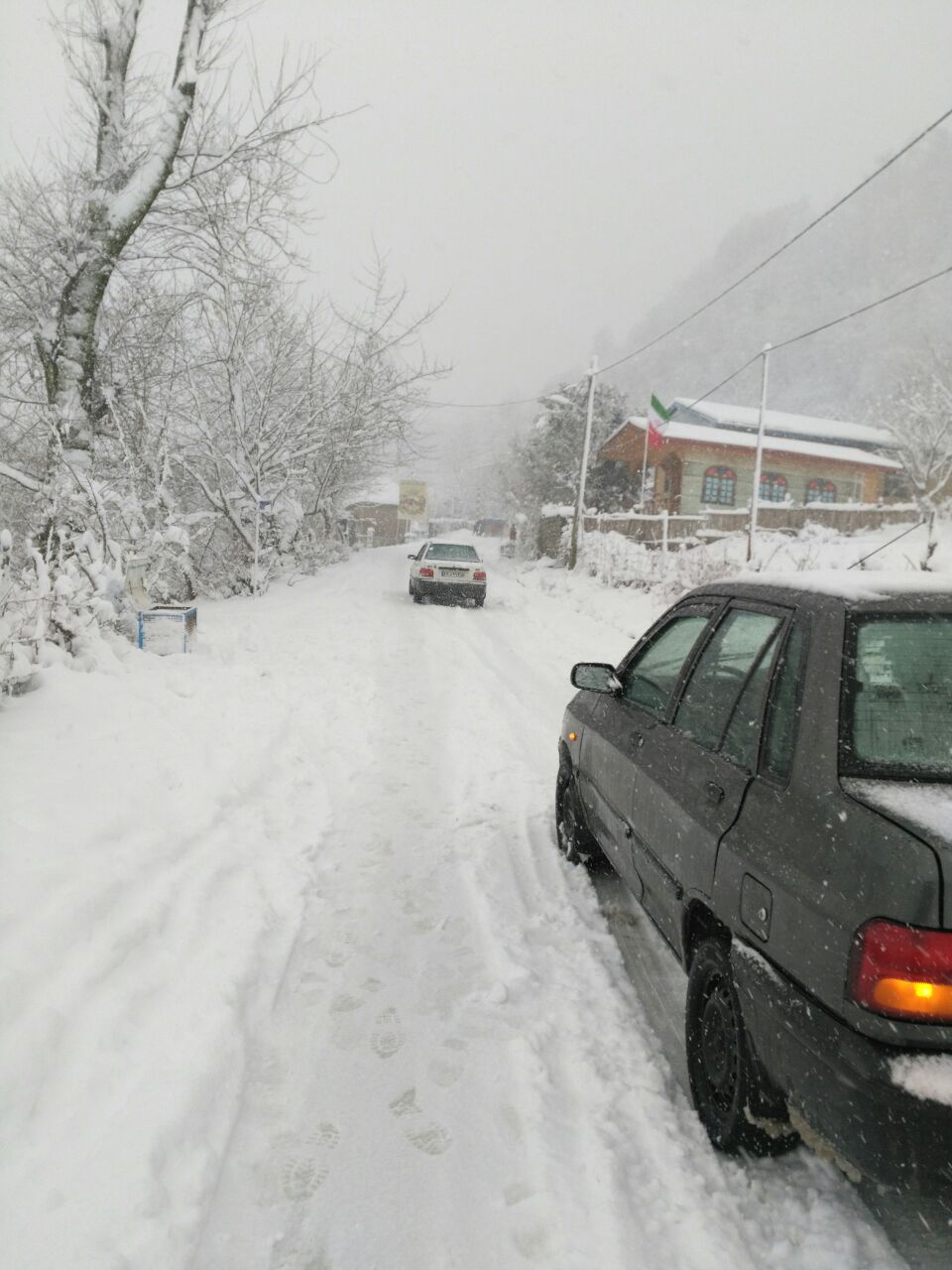 مسدود شدن راه های روستاهای کوهستانی آستارا