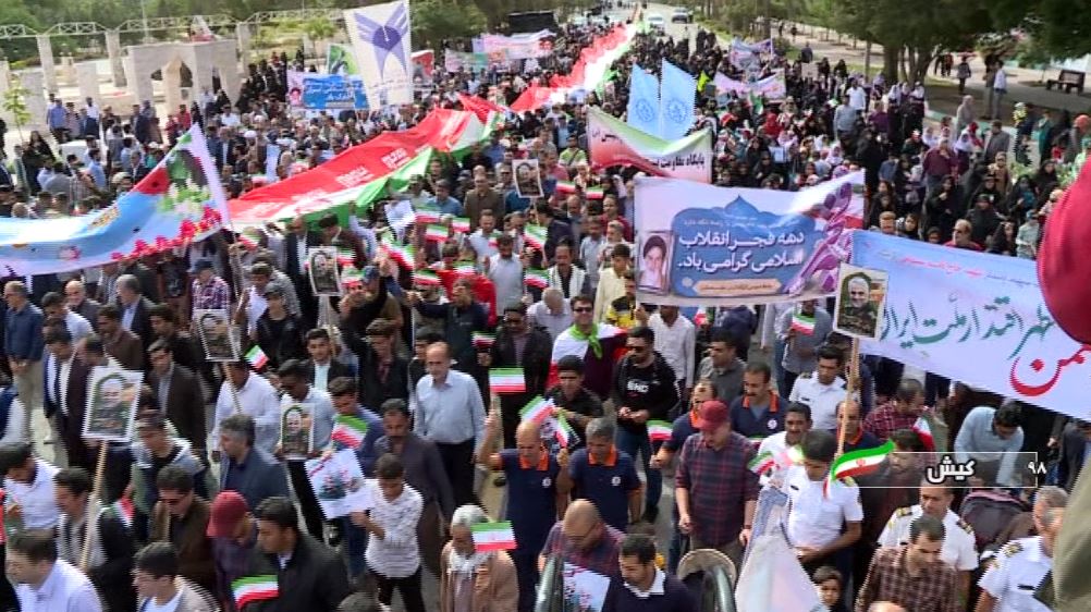 حضور گسترده مردم در راهپیمایی ۲۲ بهمن