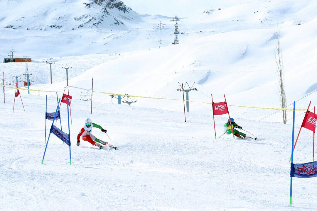 عنوان سوم اسکی باز فارس در مسابقات کشوری