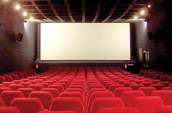 تمدید تعطیلی سینما‌ها و برنامه‌های فرهنگی