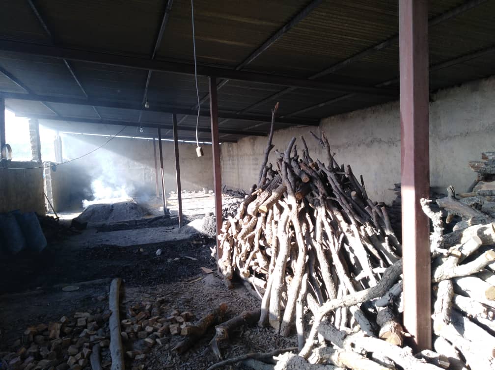 کشف و ضبط بزرگترین انبار قاچاق چوب درختان جنگلی در شهرستان سپیدان