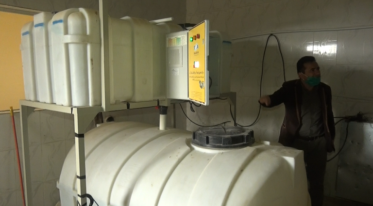 نصب و راه اندازی دستگاه کلریناتور آب در دیشموک