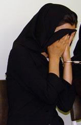 دستگیری زن سارق با 38 فقره کیف زنی