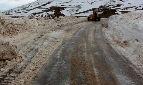 برف‌روبی 350 هزار متر مکعب در جاده پونل - خلخال