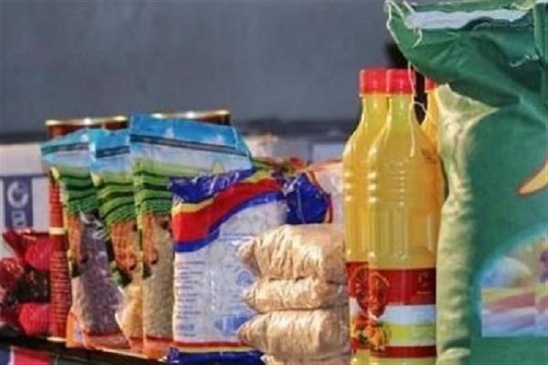 توزیع نود بسته غذایی بین نیازمندان