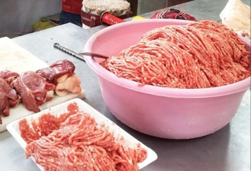 معدوم کردن 3 هزار و 300 کیلوگرم گوشت از پیش چرخ شده غیربهداشتی در مشهد