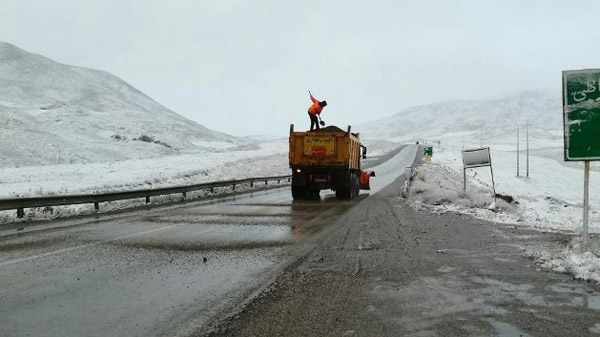 برف روبی 1100 کیلومتر- باند از جاده ها